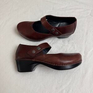 Dansko Red Leather Mary Jane Clogs With Adjustable Strap Size 40 US 9